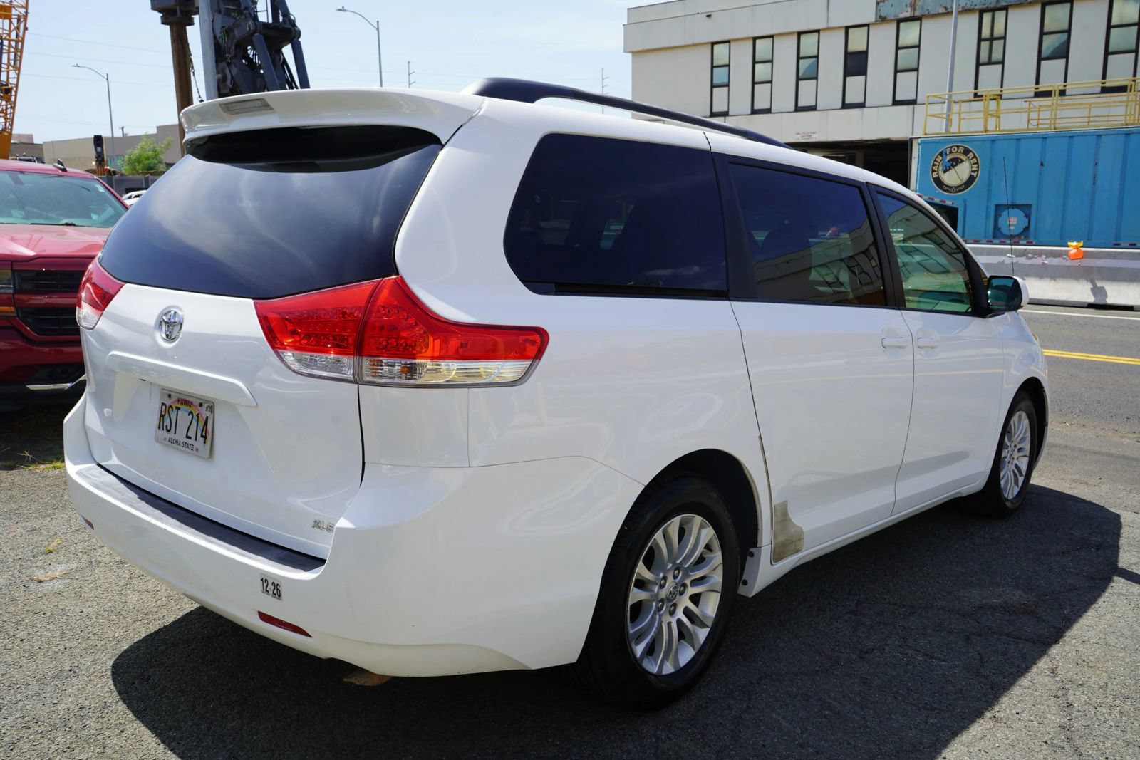 Used 2012 Toyota Sienna XLE FWD image 23