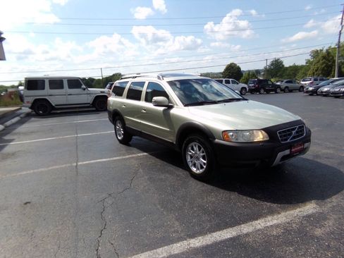 Used 2007 Volvo XC70 AWD/4WD image 4