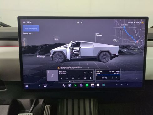 Used 2024 Tesla Cybertruck AWD Crew Cab image 18