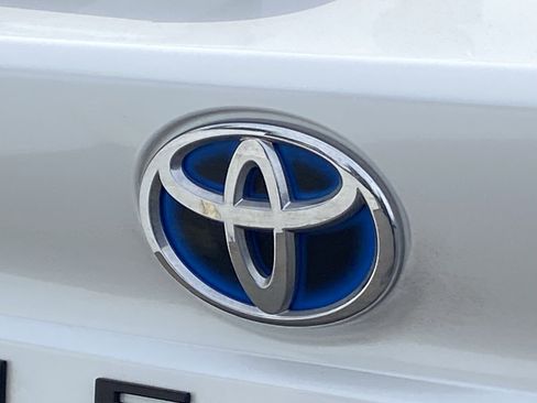 Used 2023 Toyota Sienna XLE image 4