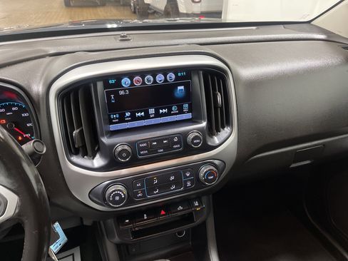 Used 2018 Chevrolet Colorado LT w/ LT Convenience Package image 28