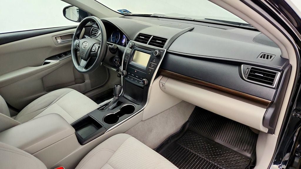 Used 2016 Toyota Camry LE w/ Protection Package (Q2) FWD image 23