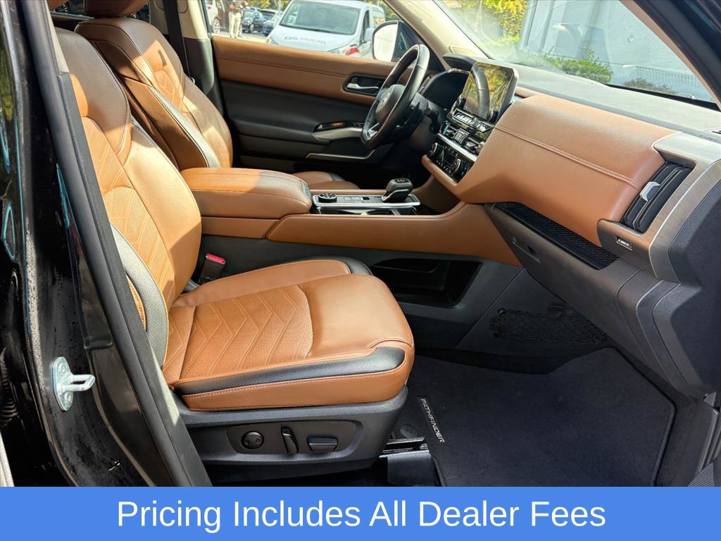 Certified 2025 Nissan Pathfinder Platinum w/ Cargo Package AWD/4WD image 20