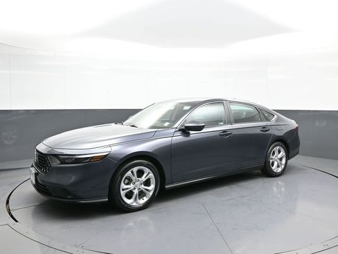 Certified 2023 Honda Accord LX image 10