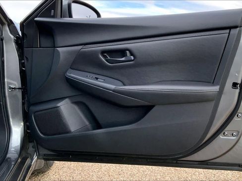 Used 2024 Nissan Sentra S image 22