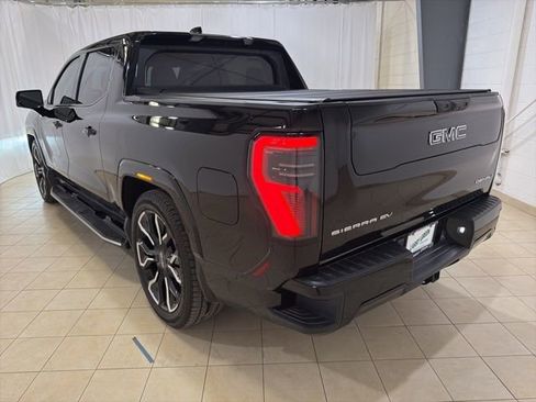 Used 2025 GMC Sierra EV Denali image 3