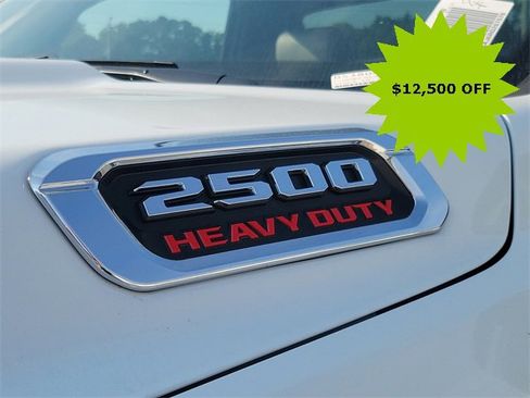 New 2024 RAM 2500 Tradesman w/ Chrome Appearance Group image 17