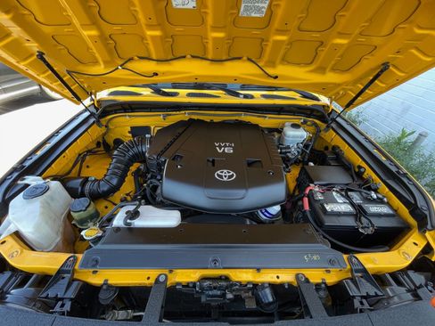 Used 2007 Toyota FJ Cruiser 4WD image 28