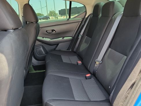 Used 2025 Nissan Sentra SV FWD image 8