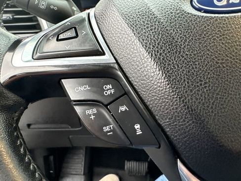 Used 2022 Ford Edge SEL w/ Convenience Package image 30