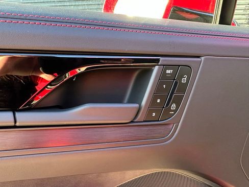 Used 2026 Porsche Cayenne GTS image 19