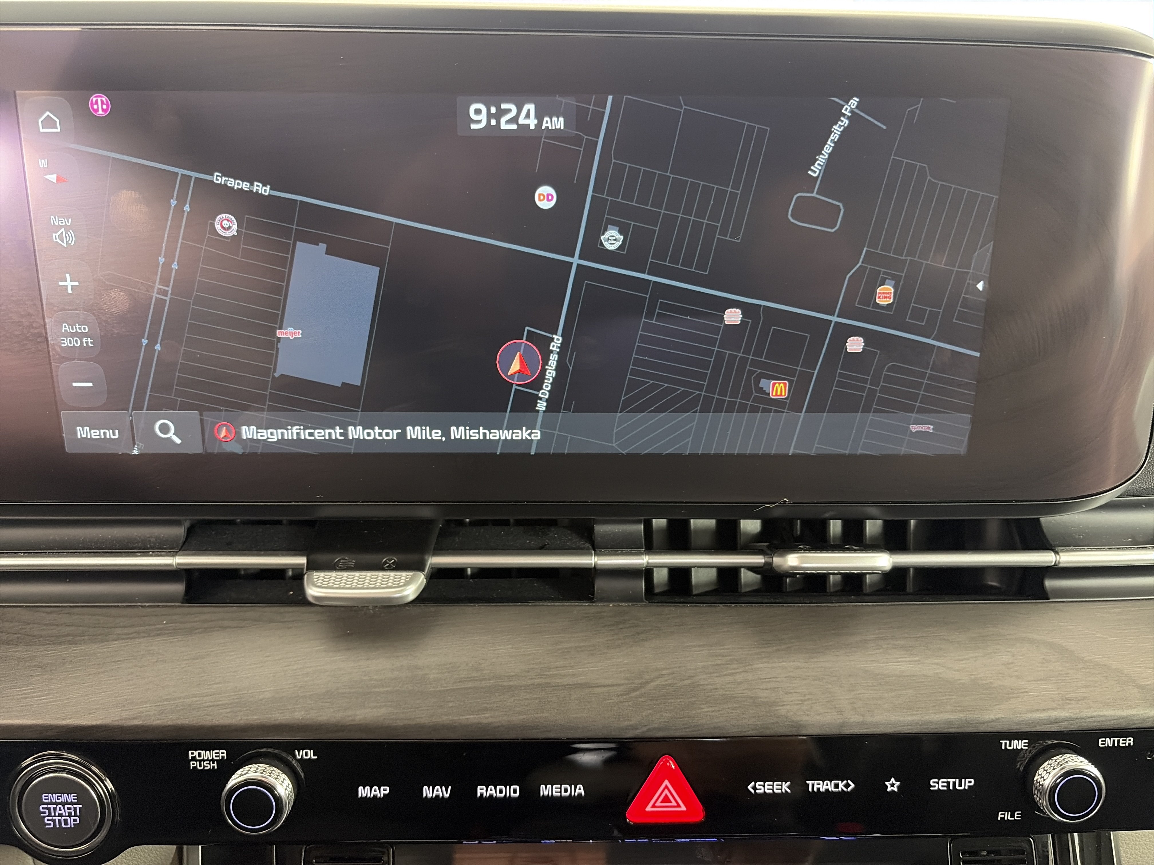 Certified 2024 Kia Carnival SX FWD image 28