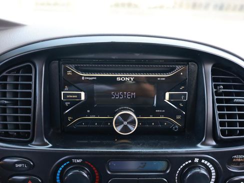 Used 2007 Toyota Sequoia SR5 image 34