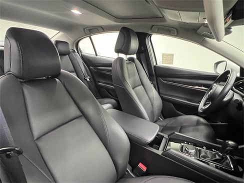 Used 2022 MAZDA MAZDA3 s image 11
