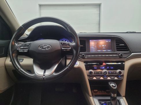 Used 2020 Hyundai Elantra Value Edition FWD image 22