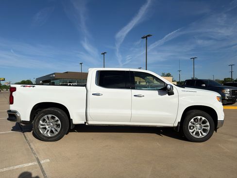 Used 2025 Chevrolet Silverado 1500 LTZ image 4