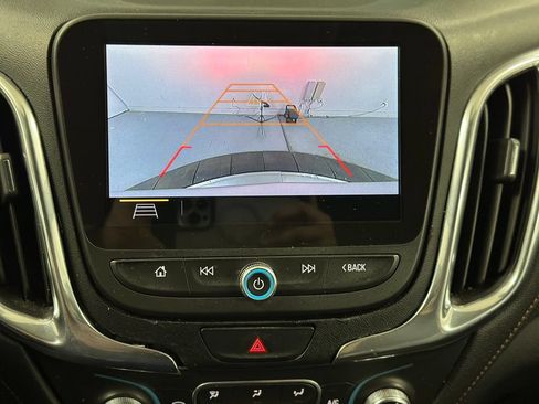 Used 2020 Chevrolet Equinox Premier w/ LPO, Floor Liner Package FWD image 6