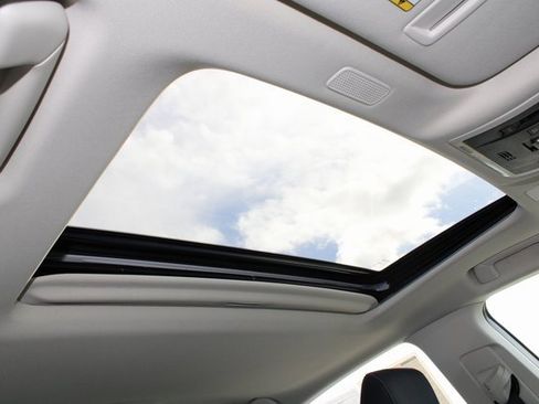 Certified 2024 Lexus ES 300h w/ Premium Package image 6