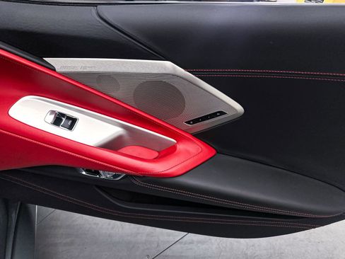 Used 2023 Chevrolet Corvette Stingray Premium Conv w/ Z51 Performance Package RWD image 34