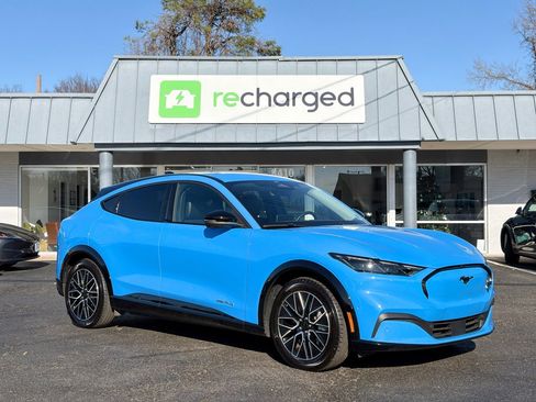 Used 2024 Ford Mustang Mach-E Premium image 4