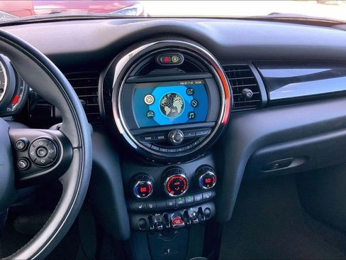 Used 2021 MINI Cooper Convertible image 6