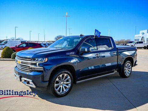 Used 2021 Chevrolet Silverado 1500 High Country w/ Technology Package image 3