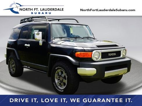 Used 2007 Toyota FJ Cruiser 4WD image 1