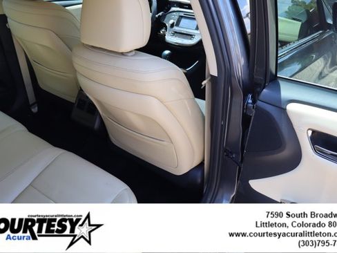Used 2015 Toyota Avalon XLE FWD image 29