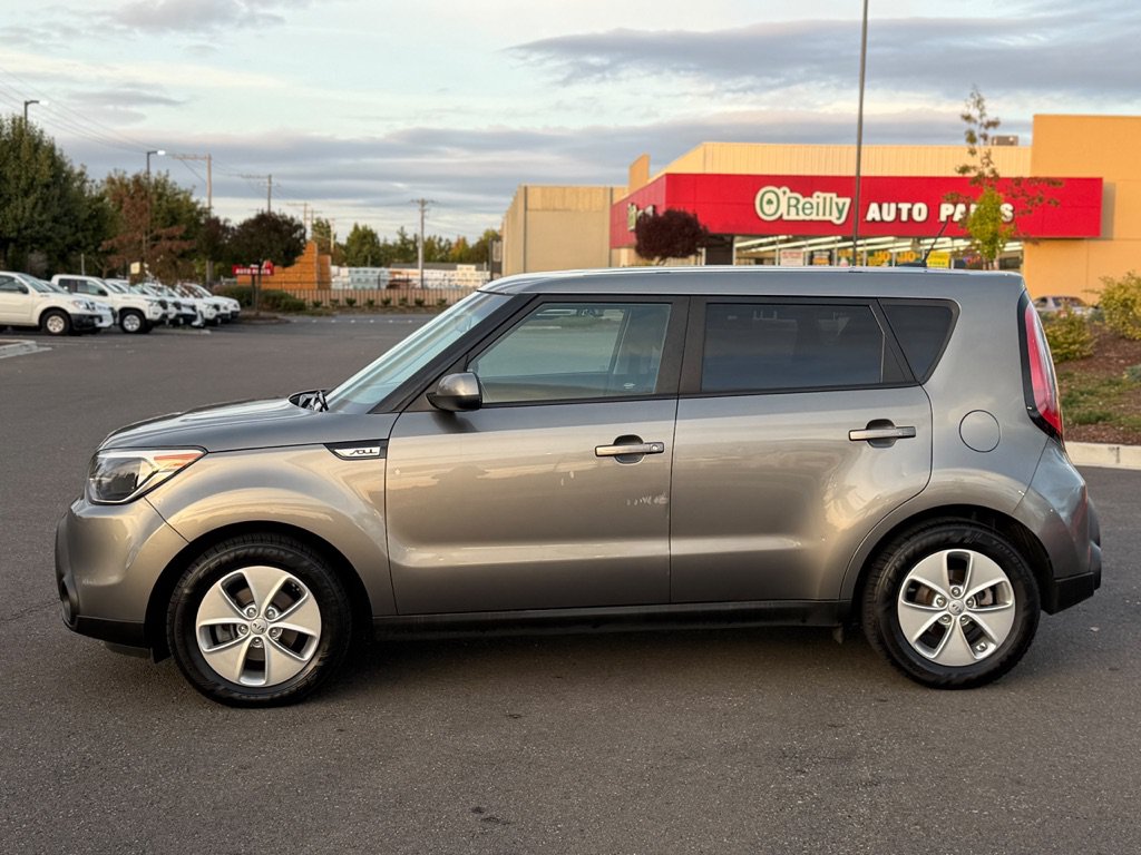 Used 2016 Kia Soul w/ Convenience Package FWD image 9