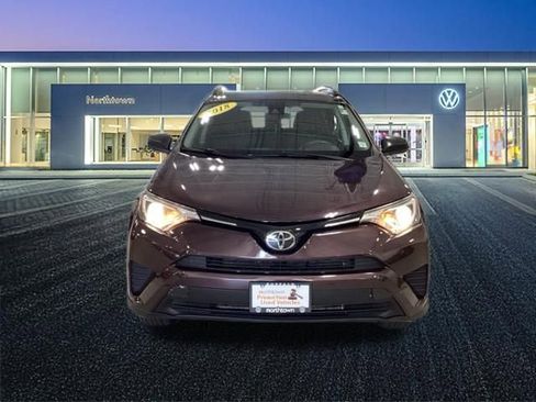 Used 2018 Toyota RAV4 LE w/ All Weather Liner Package AWD/4WD image 5