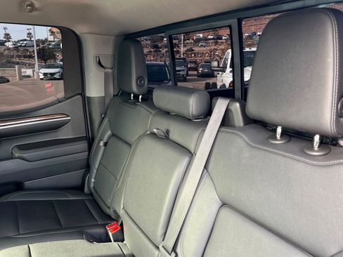 Certified 2022 Chevrolet Silverado 1500 RST w/ Convenience Package II image 21