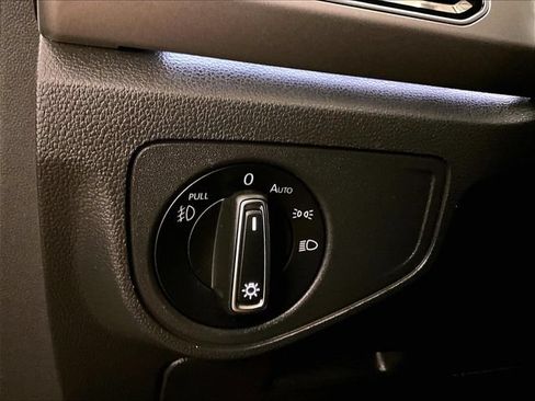 Used 2019 Volkswagen Atlas SEL Premium AWD/4WD image 32