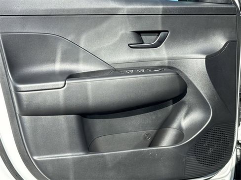 New 2026 Hyundai Kona SE image 10