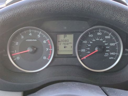 Used 2018 Subaru Forester 2.5i Premium w/ All-Weather Package image 32