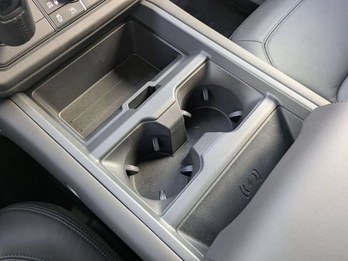 New 2026 Land Rover Defender 110 S AWD/4WD image 22