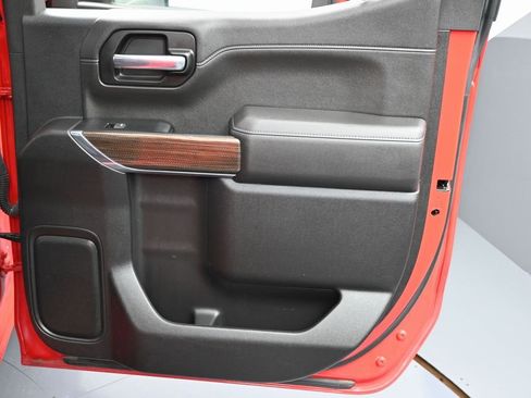 Used 2021 Chevrolet Silverado 1500 RST image 33