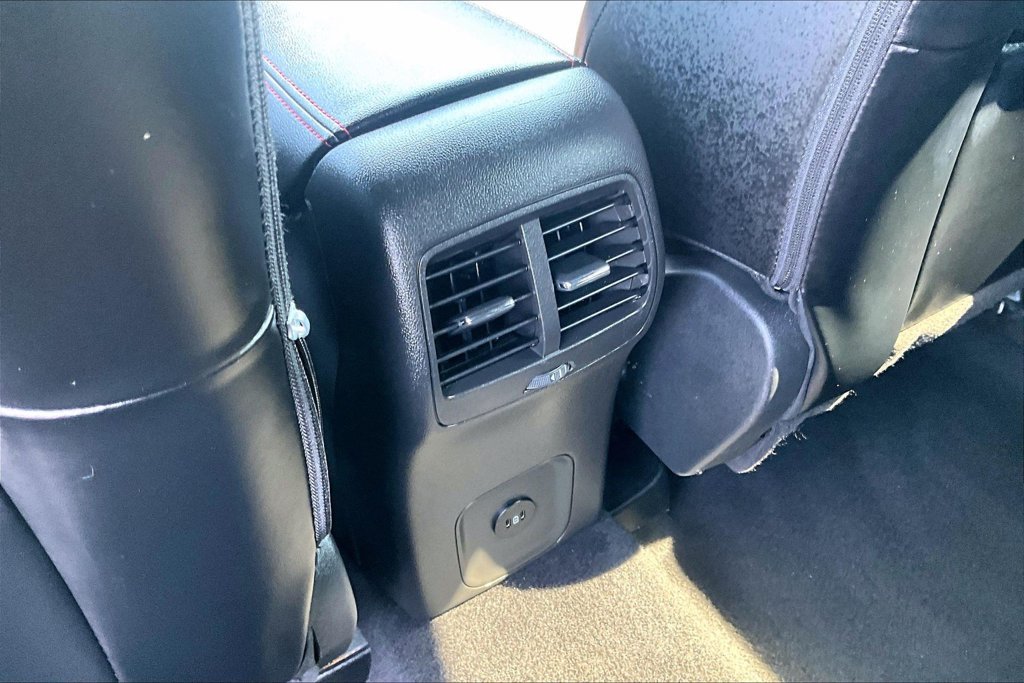 Used 2025 Ford Escape ST-Line Select AWD/4WD image 32