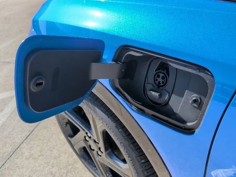 New 2026 Chevrolet Equinox EV RS image 35