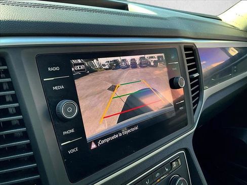 Used 2021 Volkswagen Atlas SE w/ Panoramic Sunroof Package image 23