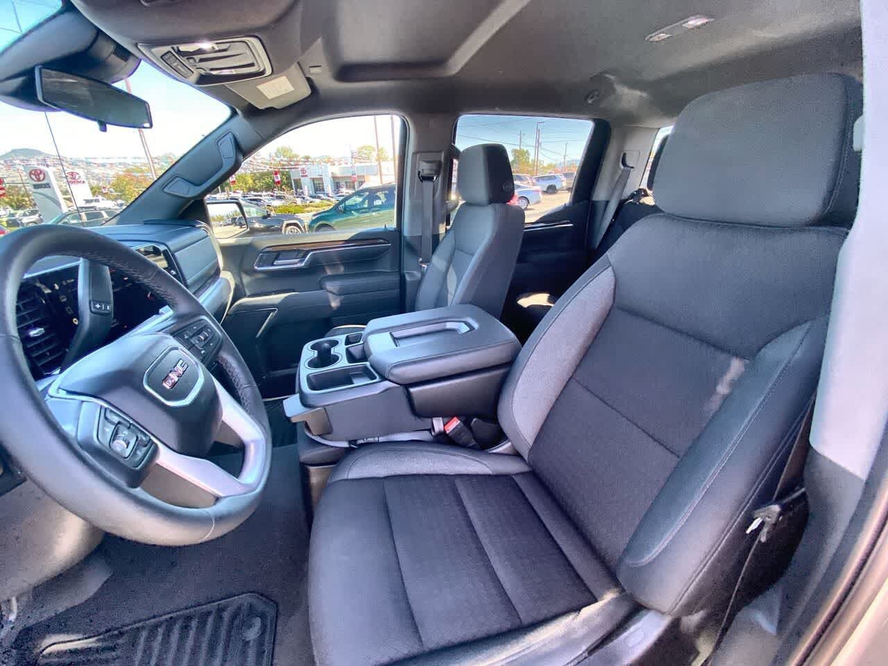 Used 2026 GMC Sierra 1500 Elevation AWD/4WD image 11