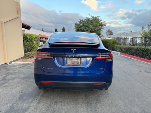 Used 2018 Tesla Model X 100D image 4