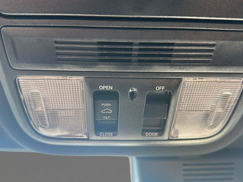 Used 2019 Honda Accord Sport image 23