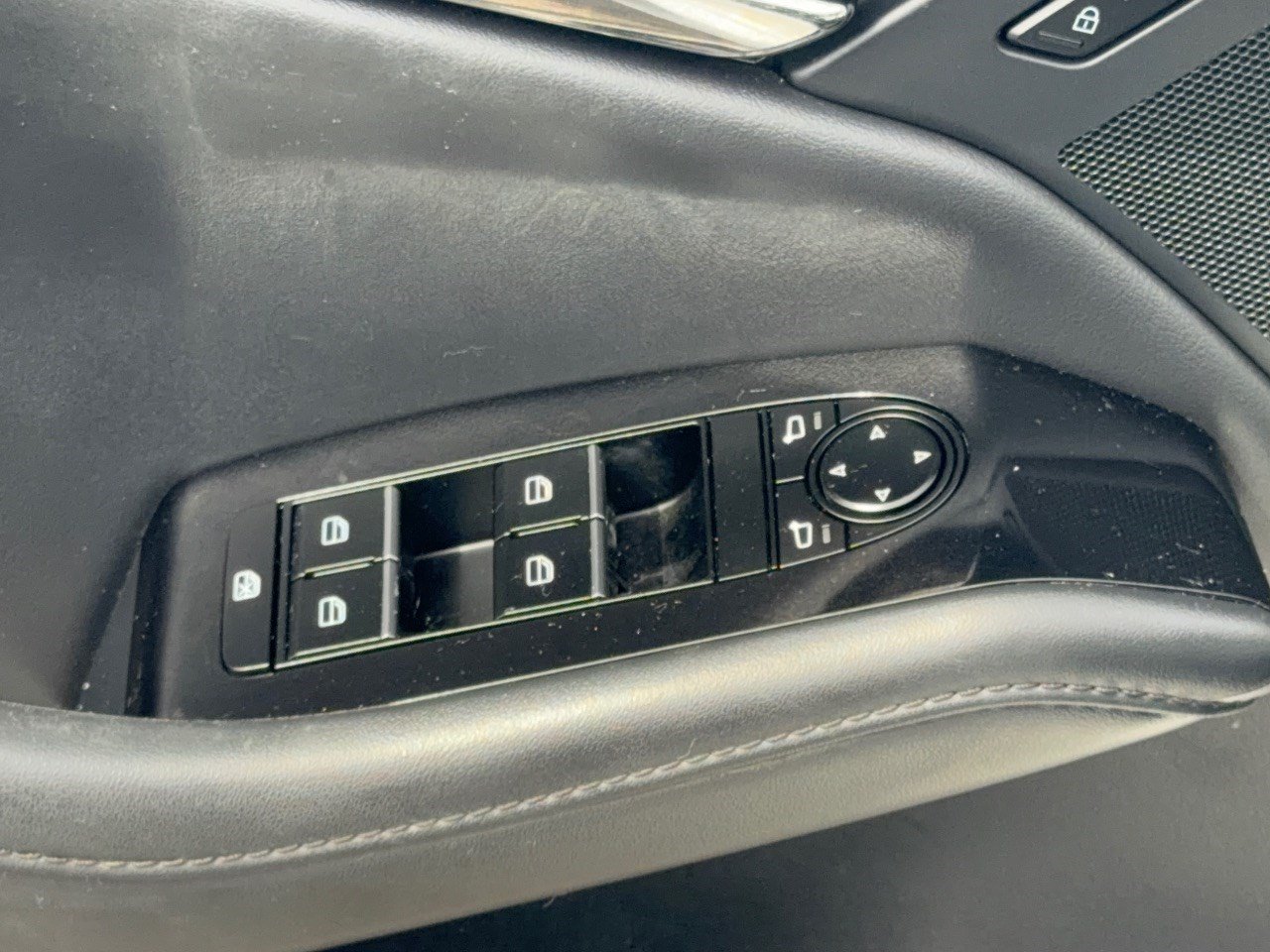 Used 2023 MAZDA MAZDA3 s FWD image 15