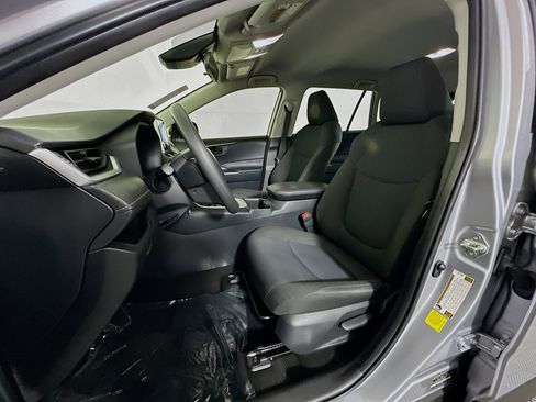 Used 2025 Toyota RAV4 LE image 12