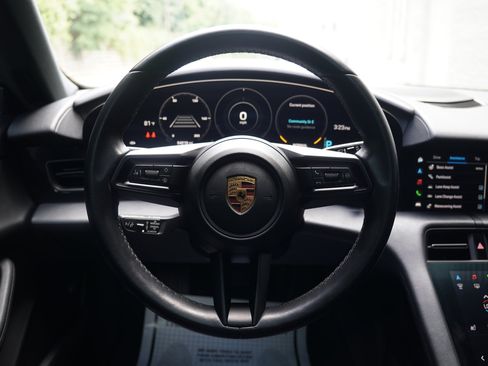 Used 2022 Porsche Taycan RWD image 16