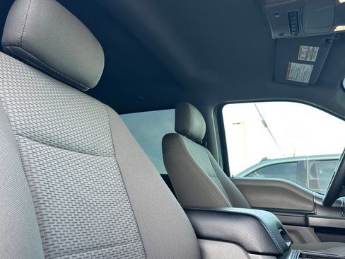 Used 2019 Ford F250 XLT w/ XLT Premium Package image 16