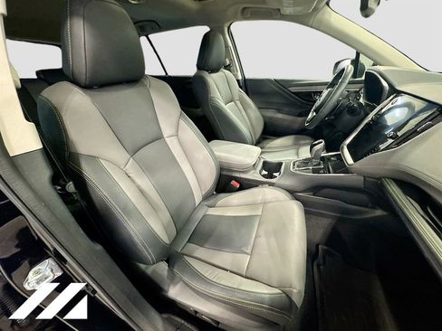 Used 2025 Subaru Outback Onyx Edition XT w/ Popular Package #2 AWD/4WD image 31