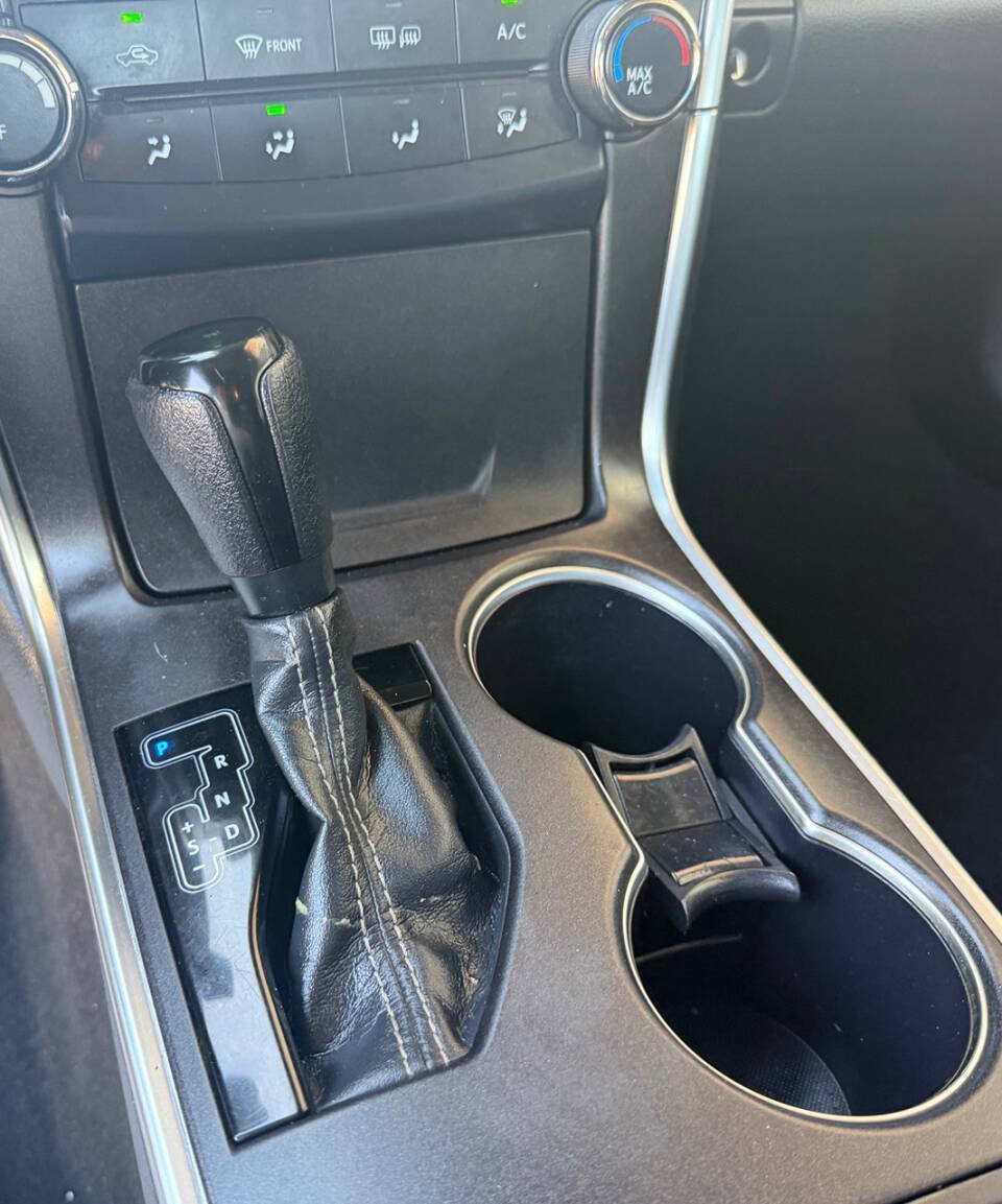 Used 2016 Toyota Camry LE FWD image 27