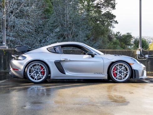Certified 2025 Porsche 718 Cayman GT4 RS image 12