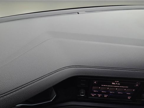 Used 2019 Volkswagen Jetta SE FWD image 9